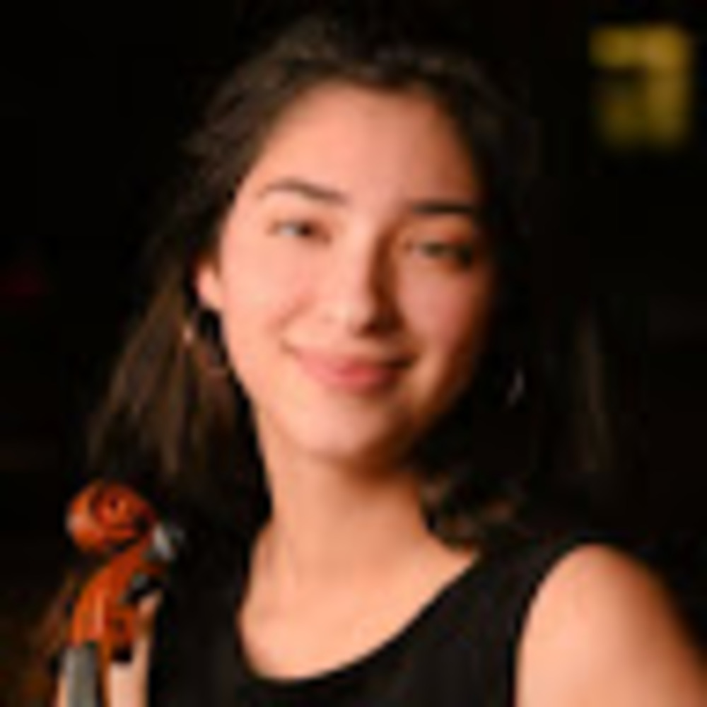 Meet your Posher, Aviva